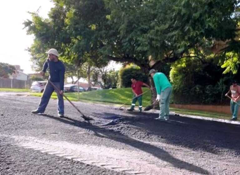 prefeitura-de-ourinhos-inicia-recapeamento-da-rua-alexandre-rosa-no-jardim-paulista