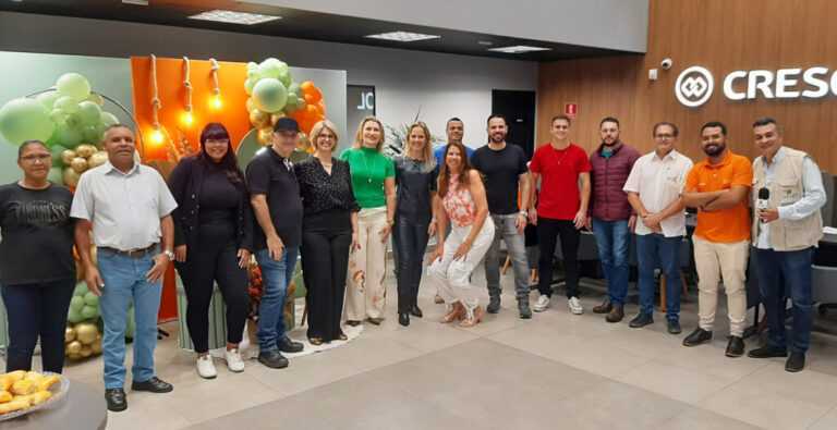 cooperativa-de-credito-cresol-comemora-um-ano-de-instalacao-da-agencia-em-ourinhos